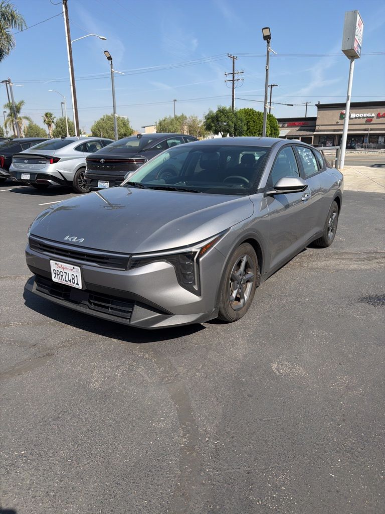 2025 Kia K4 LXS