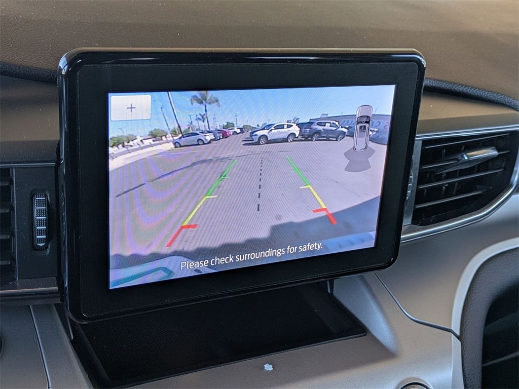 Thumbnail: 2023 Ford Explorer - 18