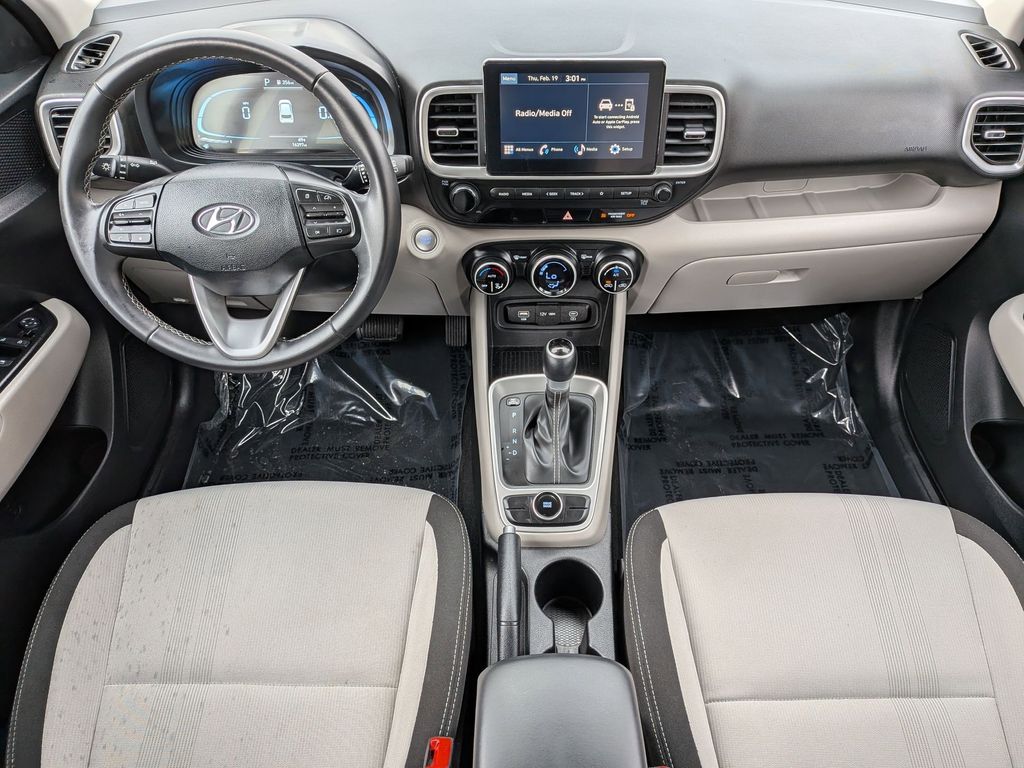 Thumbnail: 2025 Hyundai Venue - 22