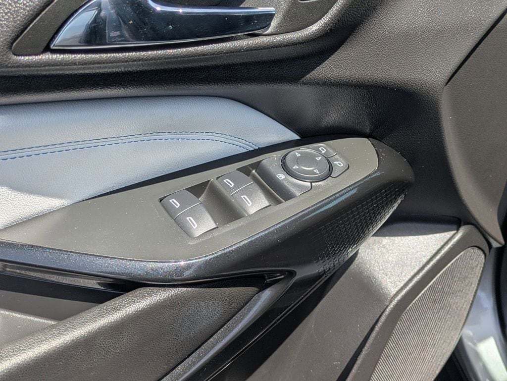 Thumbnail: 2025 Chevrolet Trax - 15