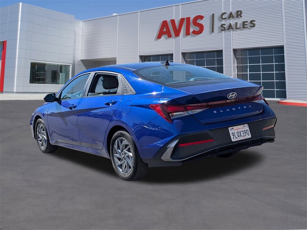 Thumbnail: 2024 Hyundai Elantra - 9