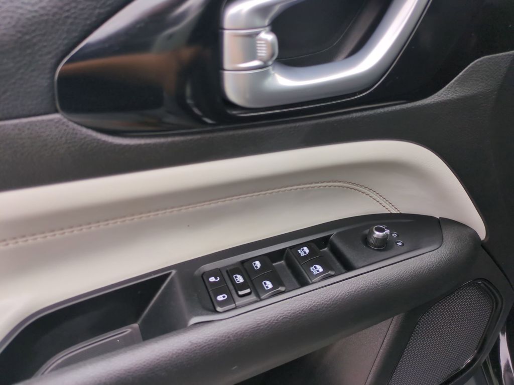 Thumbnail: 2025 Jeep Compass - 13