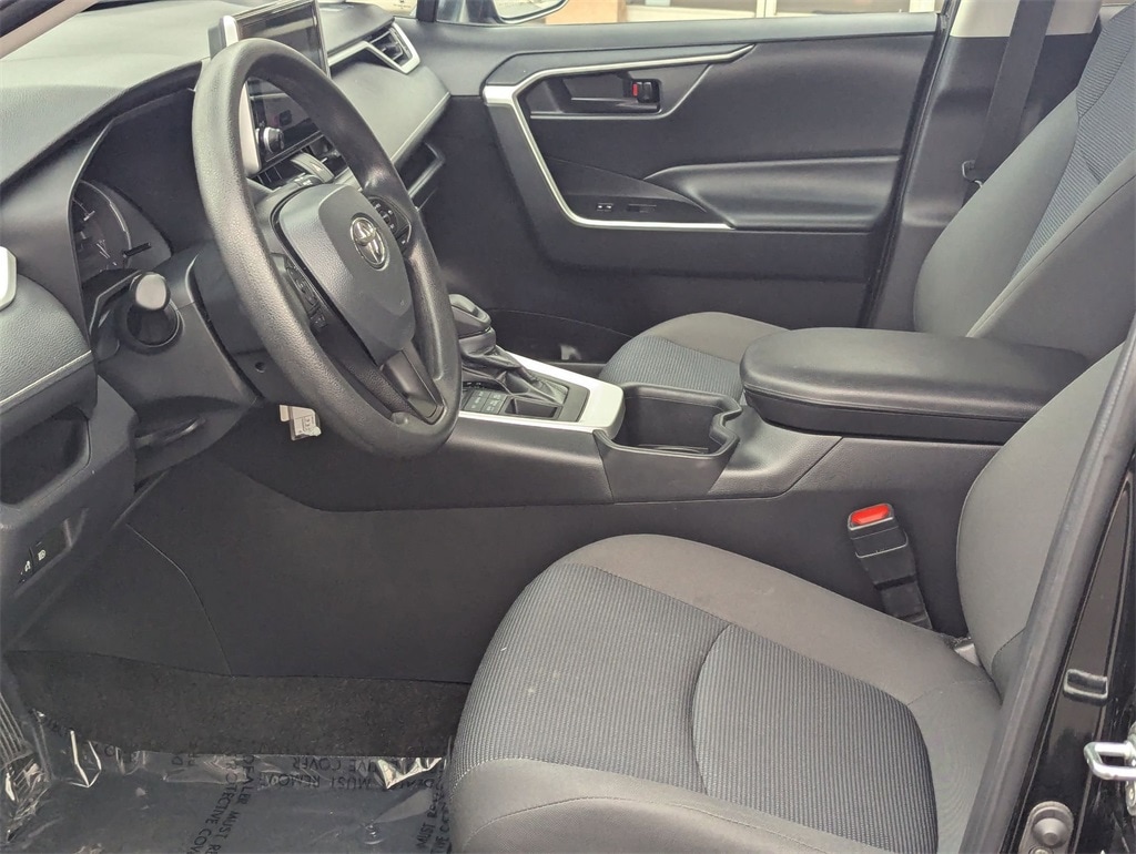 Thumbnail: 2024 Toyota RAV4 - 24