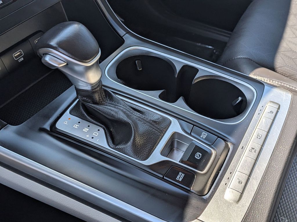 Thumbnail: 2024 Kia Carnival - 20