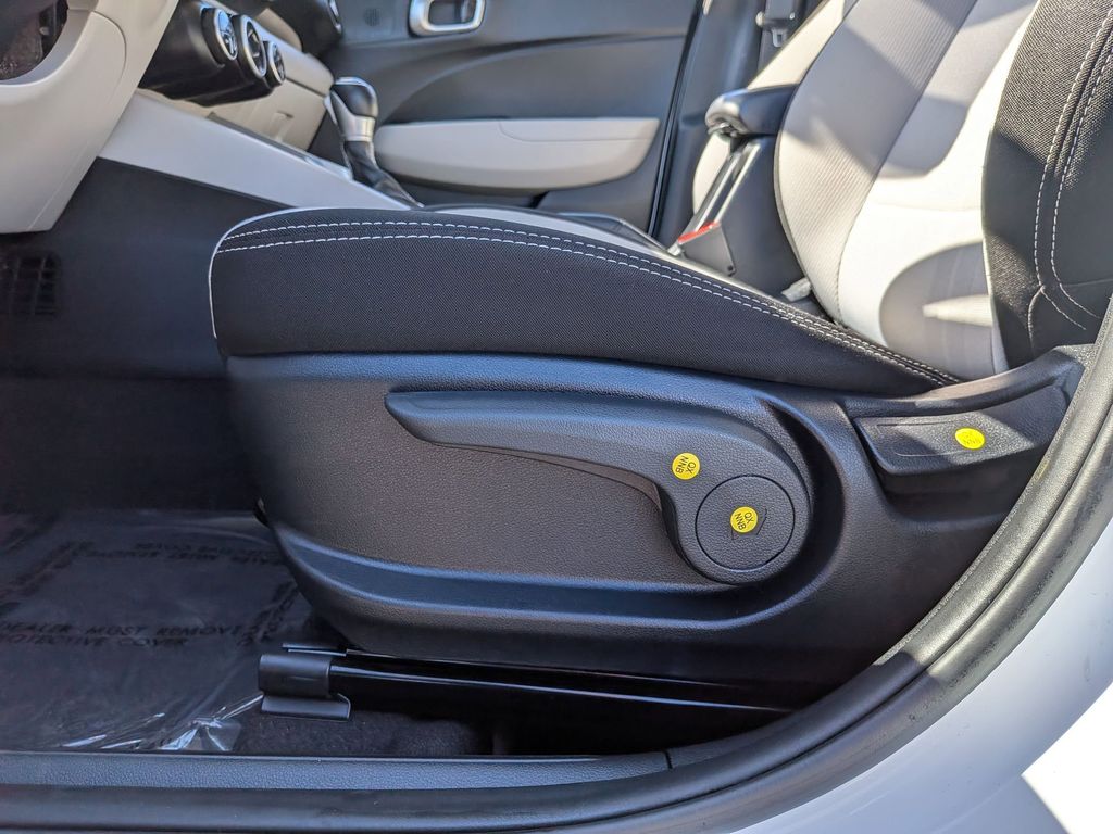 Thumbnail: 2025 Hyundai Venue - 16