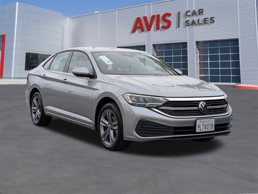 Thumbnail: 2024 Volkswagen Jetta - 3