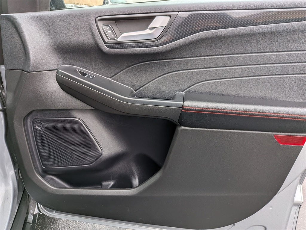 Thumbnail: 2024 Ford Escape - 32