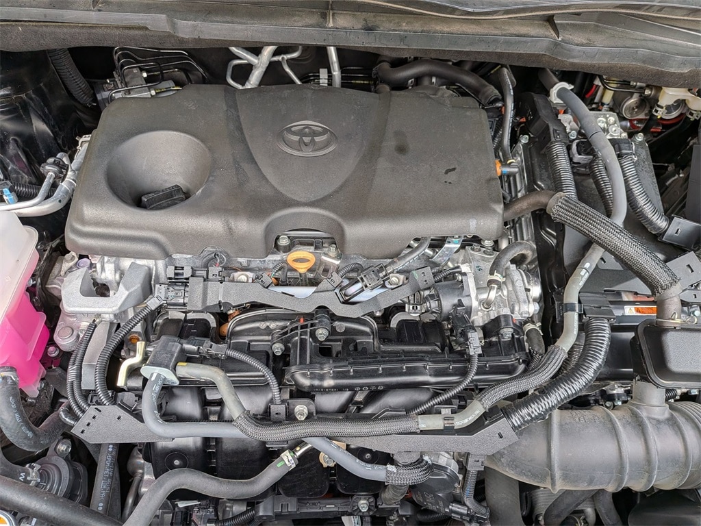 Thumbnail: 2024 Toyota Sienna - 33