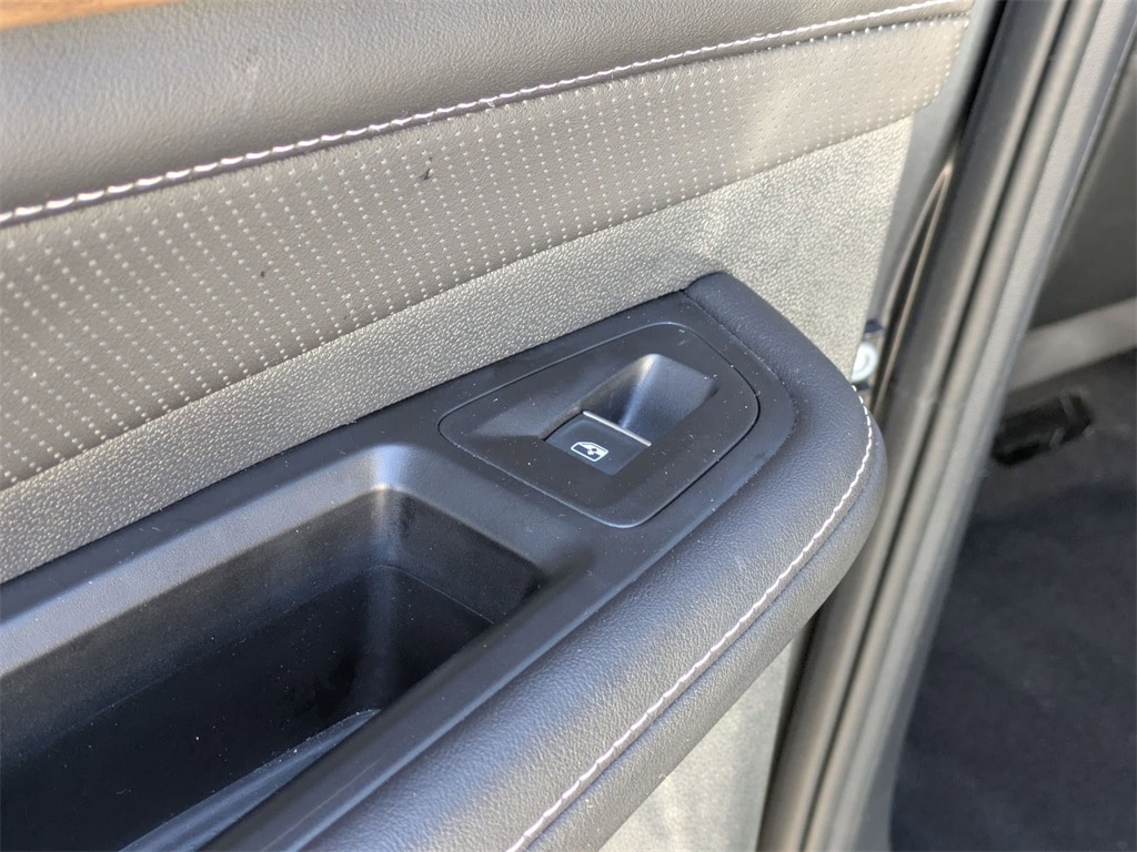 Thumbnail: 2025 Volkswagen Atlas - 28