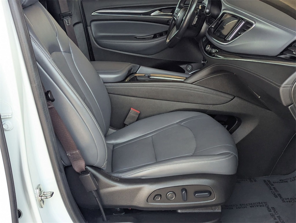 Thumbnail: 2024 Buick Enclave - 32
