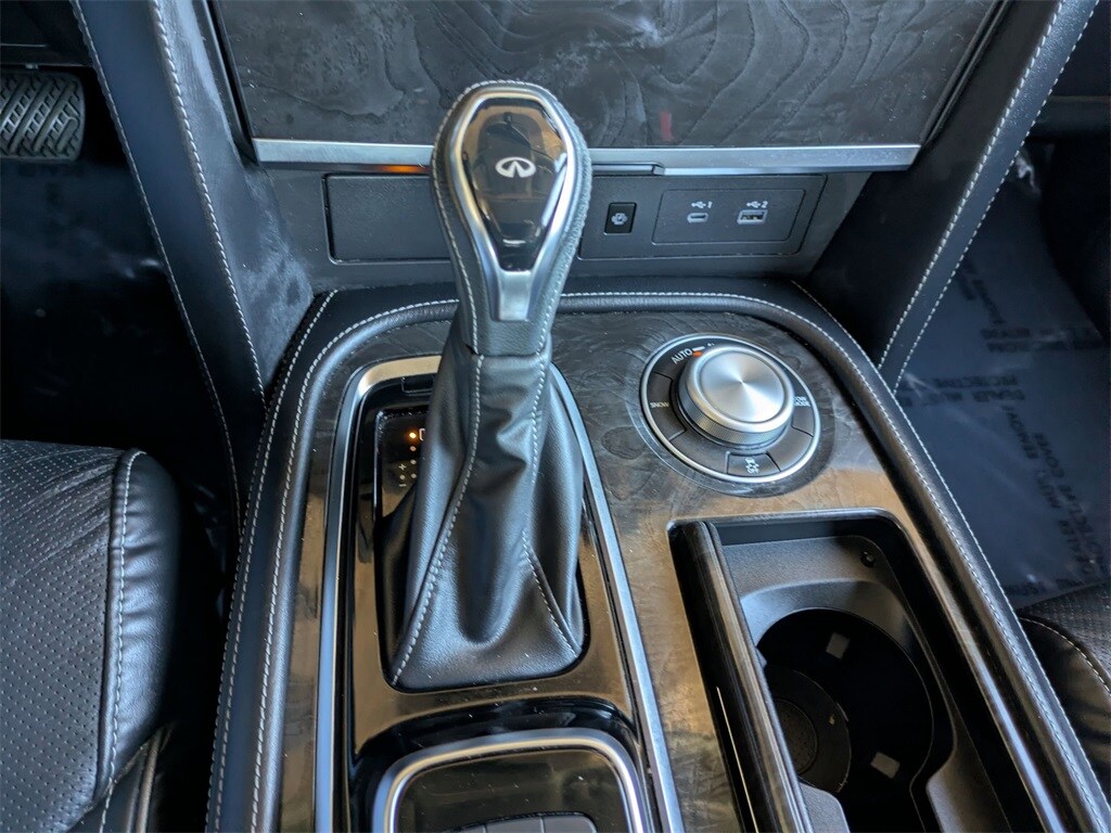 Thumbnail: 2024 INFINITI QX80 - 24