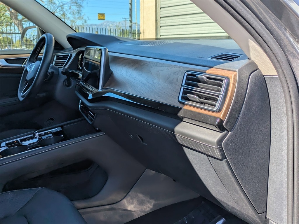 Thumbnail: 2025 Volkswagen Atlas - 33