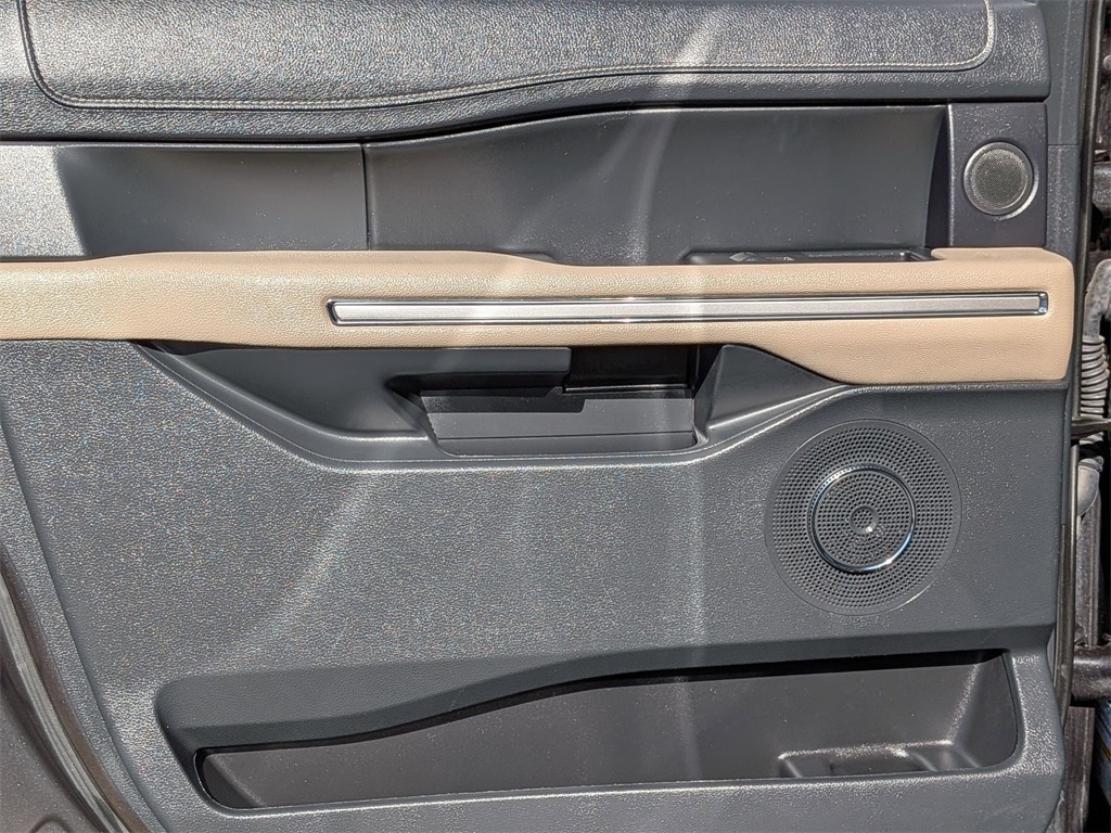 Thumbnail: 2024 Ford Expedition MAX - 25