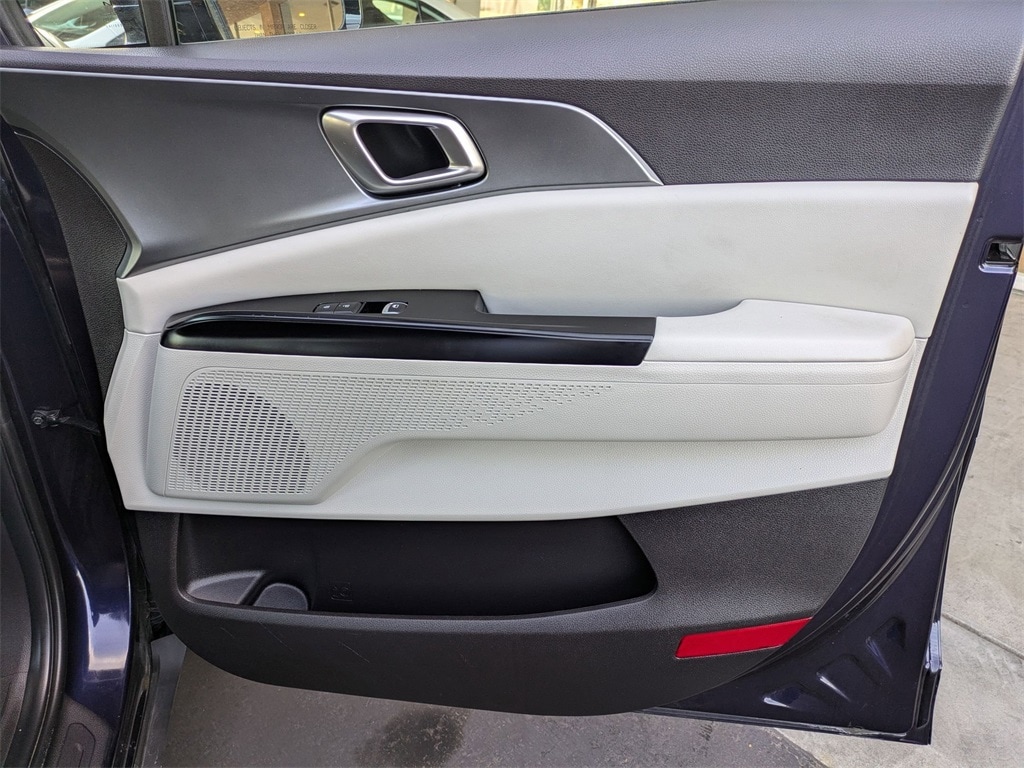 Thumbnail: 2024 Kia Carnival - 34