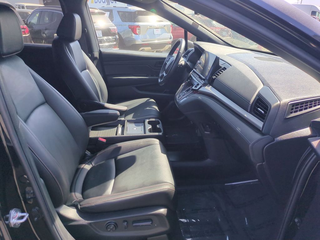 Thumbnail: 2025 Honda Odyssey - 28