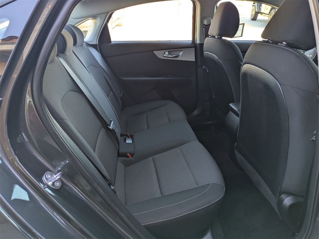 Thumbnail: 2024 Kia Forte - 31