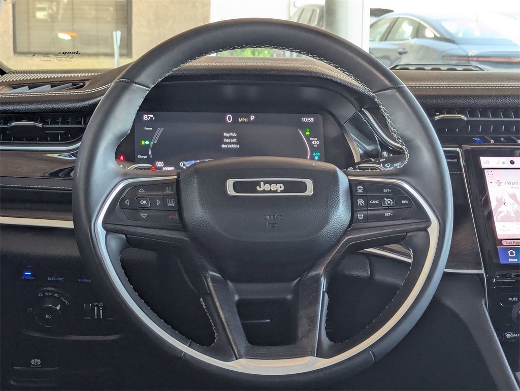 Thumbnail: 2023 Jeep Grand Cherokee - 22