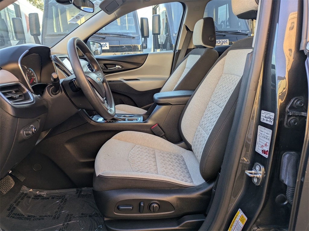 Thumbnail: 2023 Chevrolet Equinox - 25