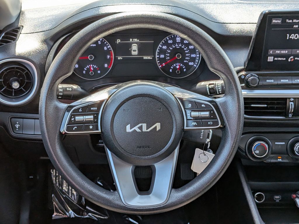 Thumbnail: 2024 Kia Forte - 22