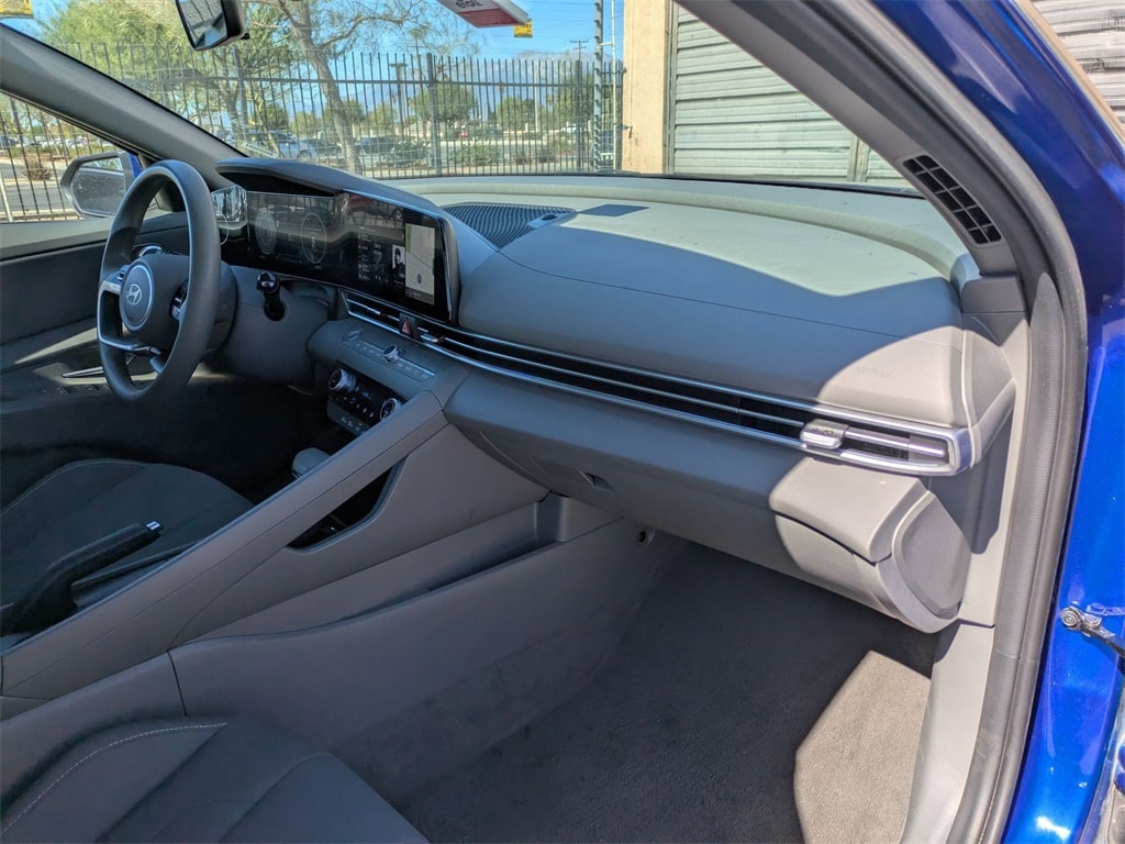 Thumbnail: 2024 Hyundai Elantra - 33