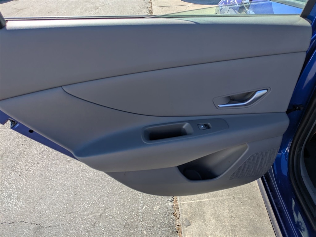 Thumbnail: 2024 Hyundai Elantra - 27