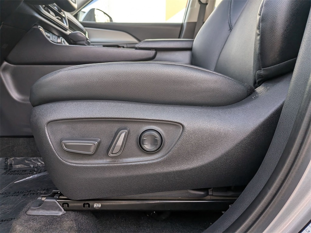 Thumbnail: 2025 Toyota Grand Highlander - 16