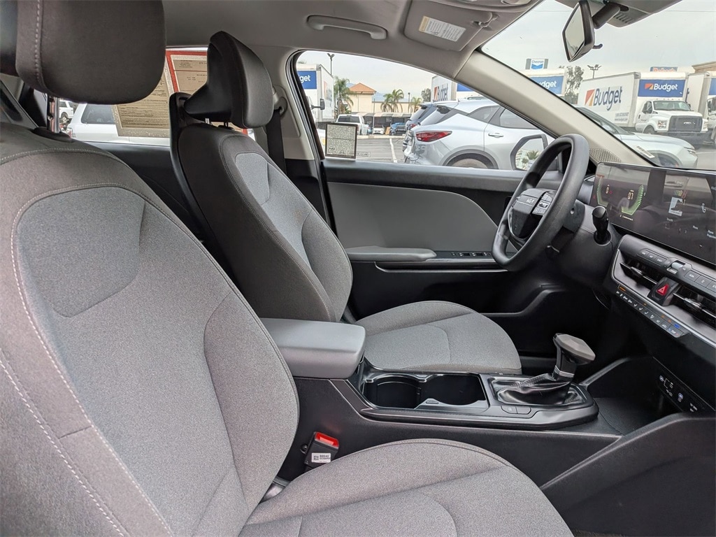 Thumbnail: 2025 Kia K4 - 28