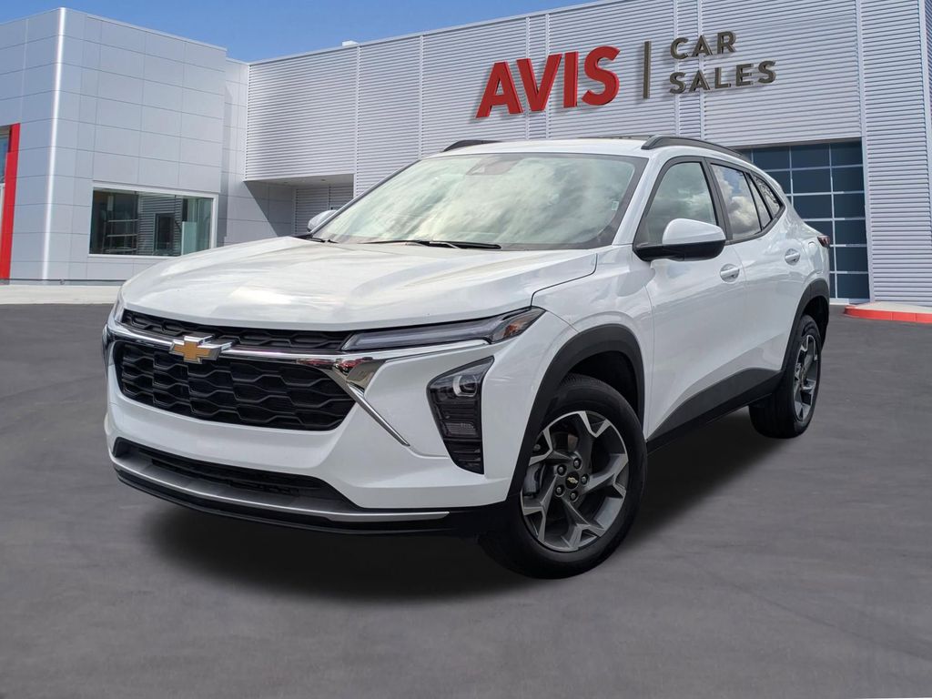 2025 Chevrolet Trax LT's photo