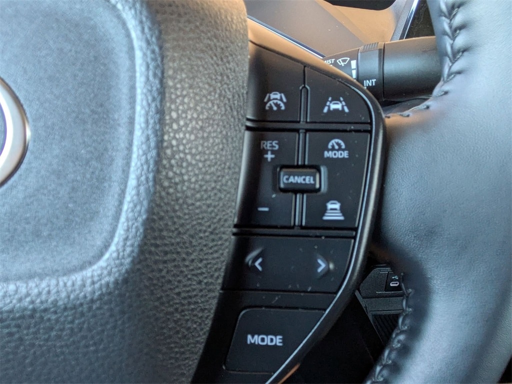 Thumbnail: 2025 Toyota Prius - 22