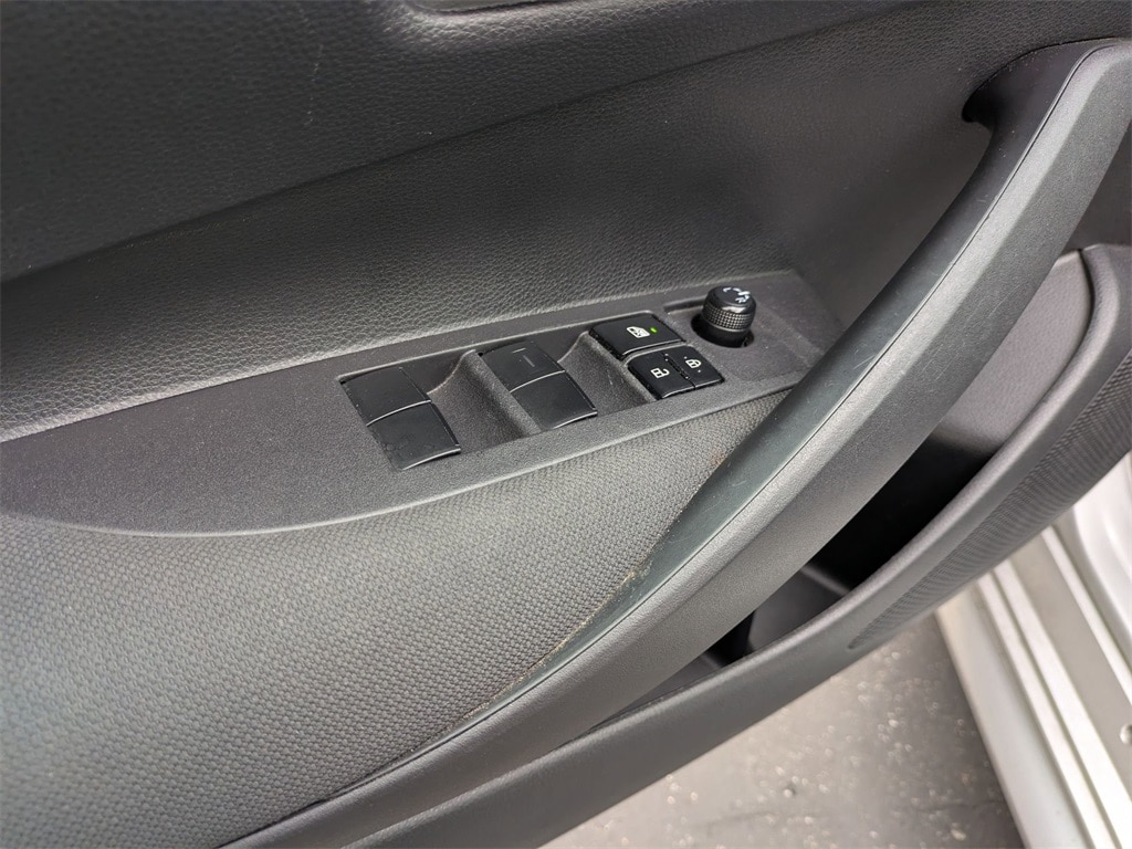 Thumbnail: 2024 Toyota Corolla - 13