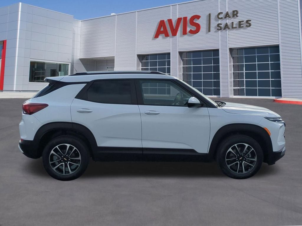 Thumbnail: 2025 Chevrolet TrailBlazer - 5