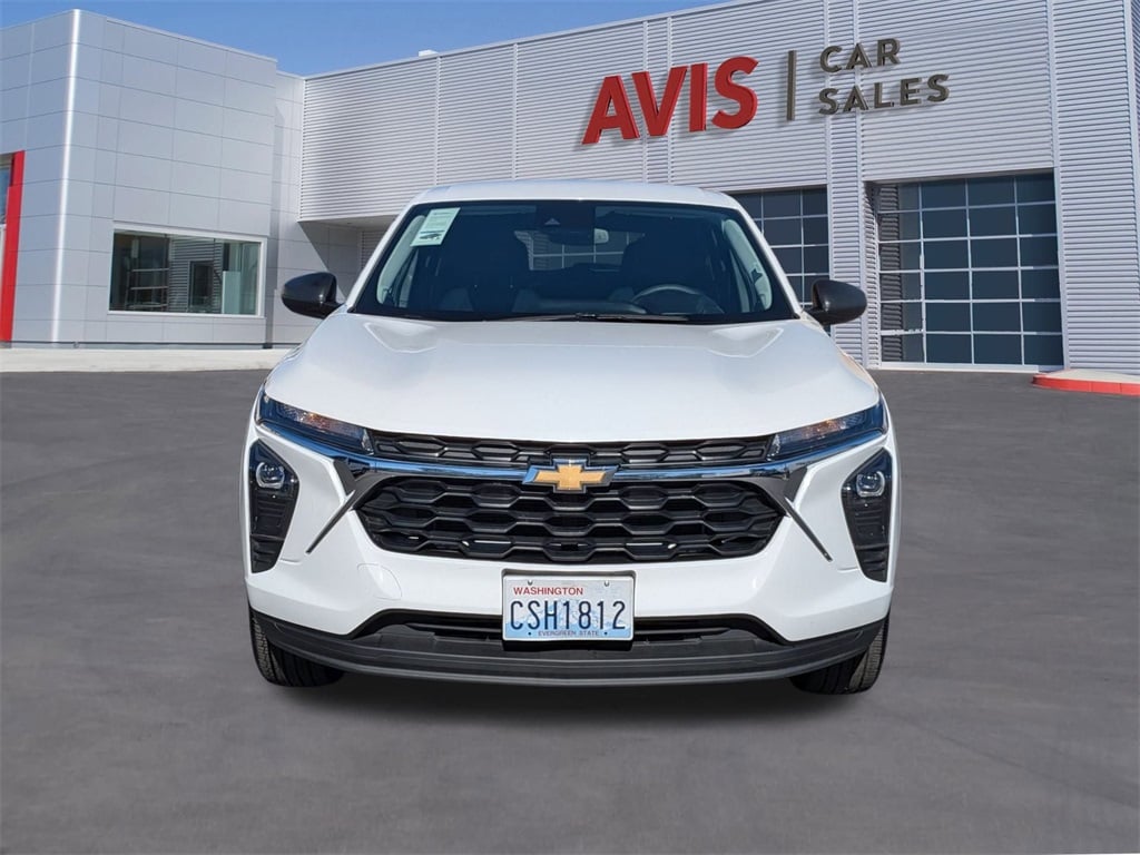 Thumbnail: 2025 Chevrolet Trax - 2