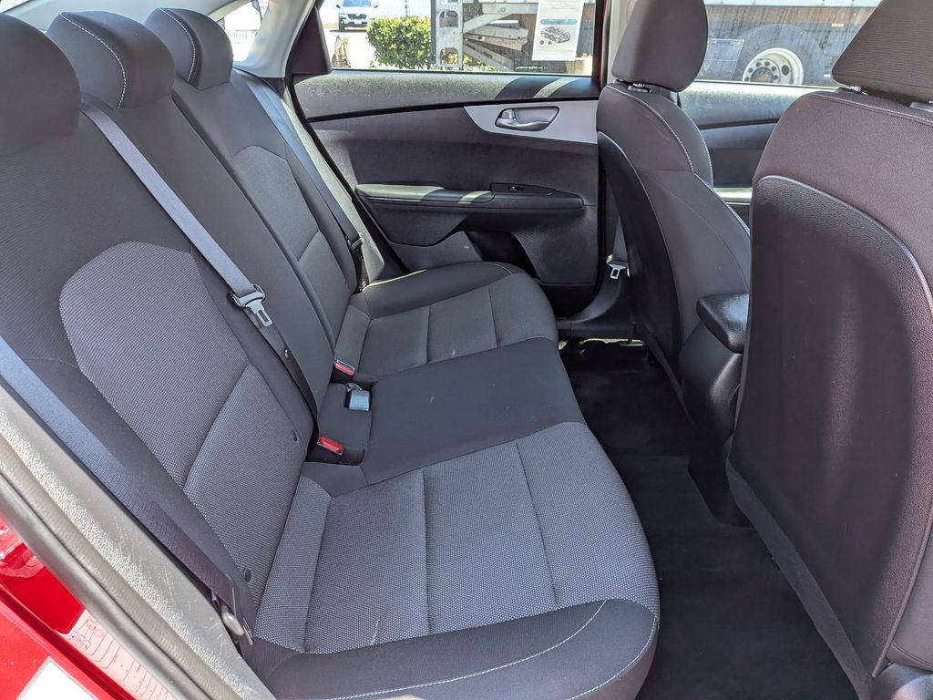 Thumbnail: 2024 Kia Forte - 29