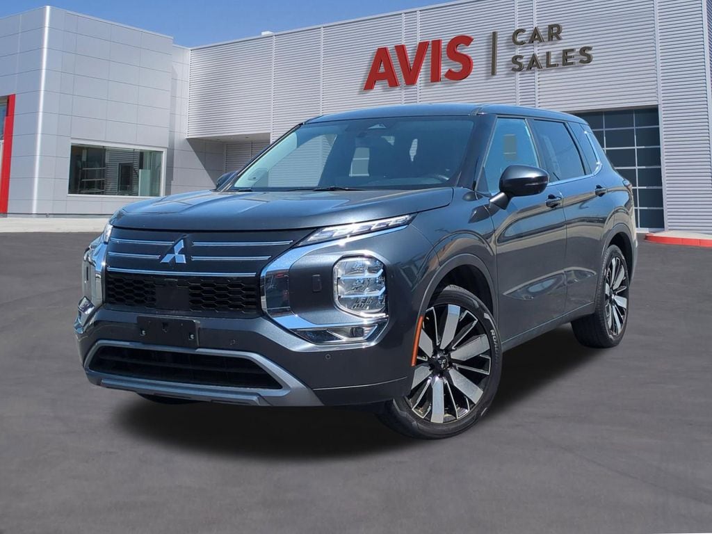 2025 Mitsubishi Outlander SE S-AWC's photo