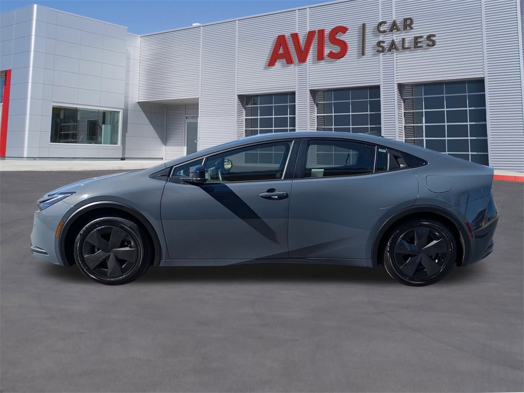 Thumbnail: 2025 Toyota Prius - 10