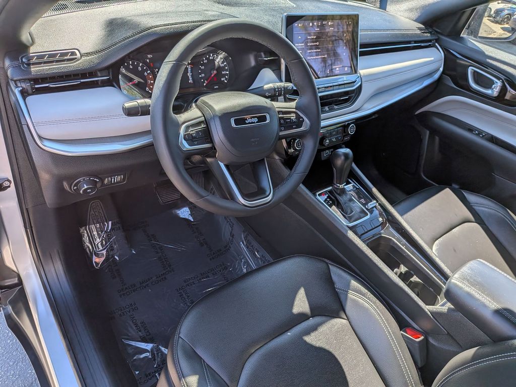 Thumbnail: 2025 Jeep Compass - 14