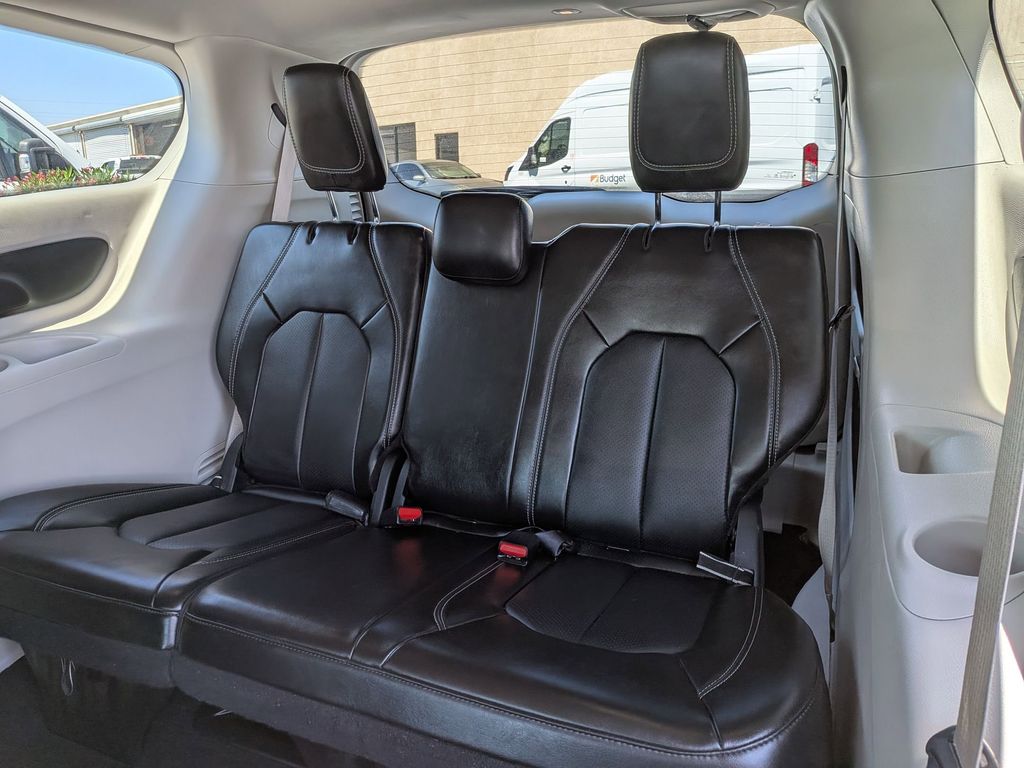 Thumbnail: 2024 Chrysler Pacifica - 26