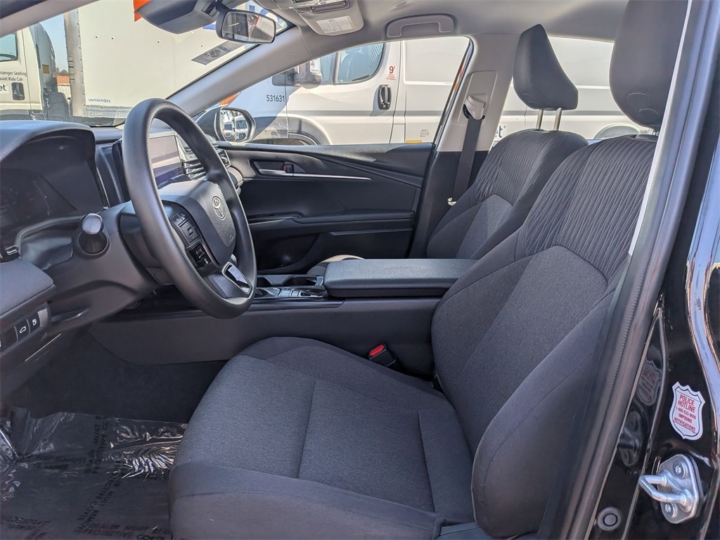 Thumbnail: 2025 Toyota Camry - 15