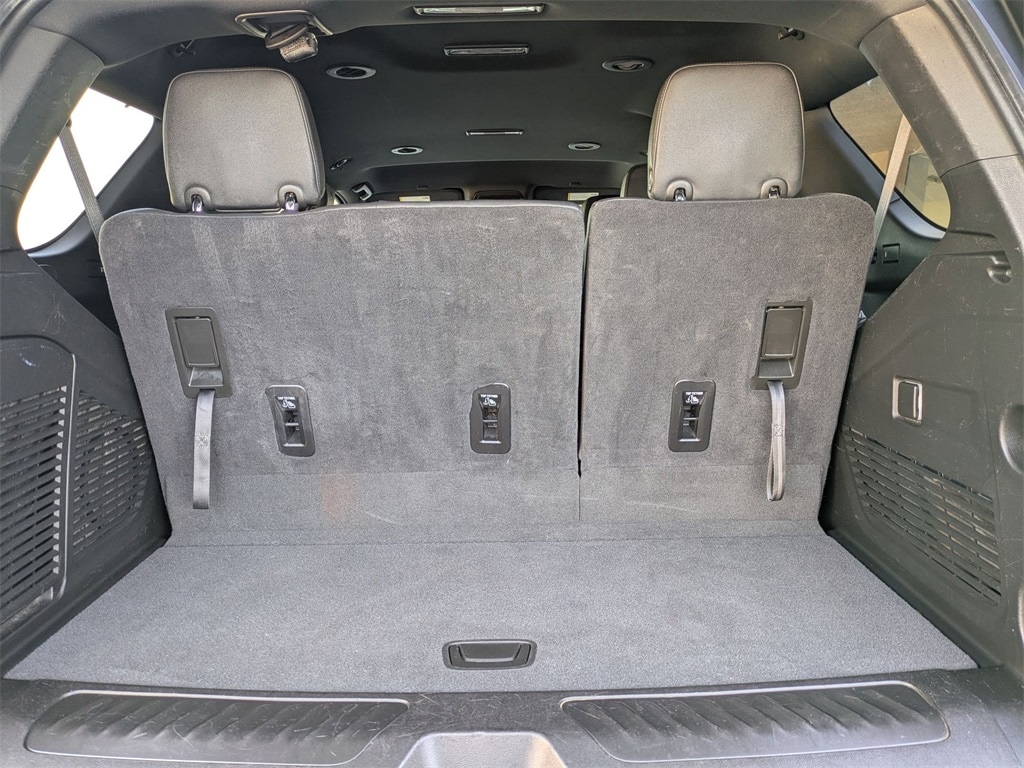 Thumbnail: 2024 Chevrolet Tahoe - 31