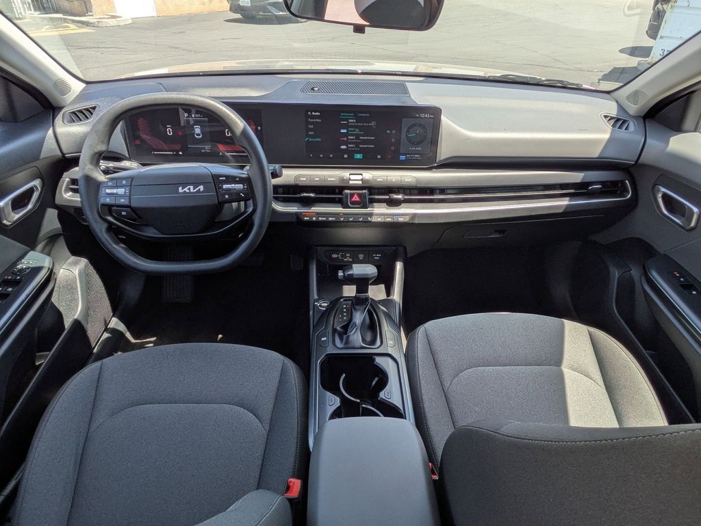 Thumbnail: 2025 Kia K4 - 28