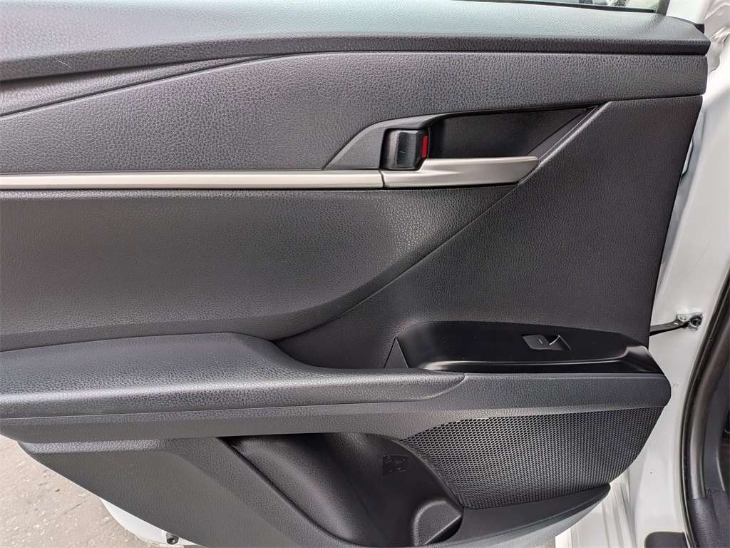 Thumbnail: 2025 Toyota Camry - 25