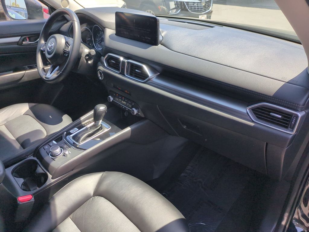 Thumbnail: 2025 Mazda CX-5 - 31
