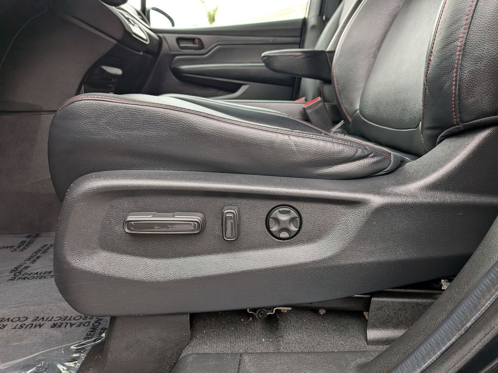 Thumbnail: 2024 Honda Odyssey - 16