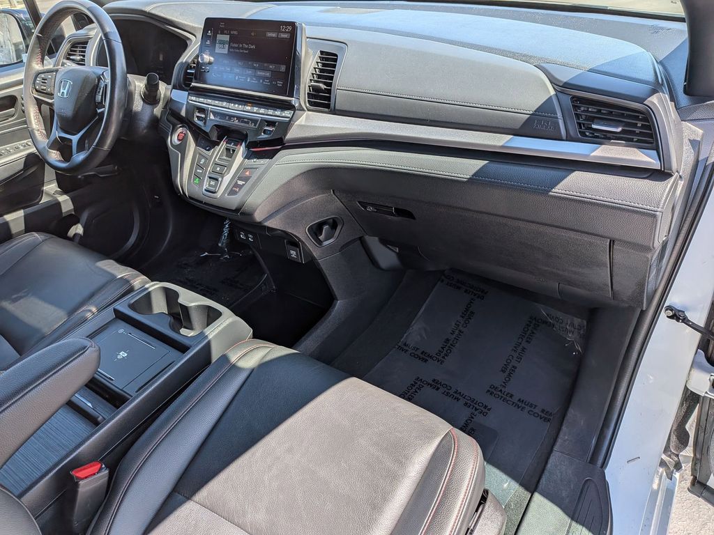 Thumbnail: 2025 Honda Odyssey - 32