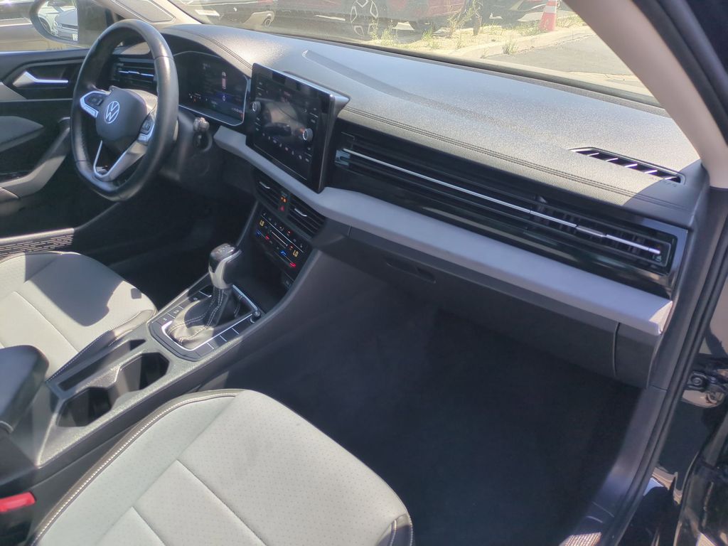 Thumbnail: 2025 Volkswagen Jetta - 30