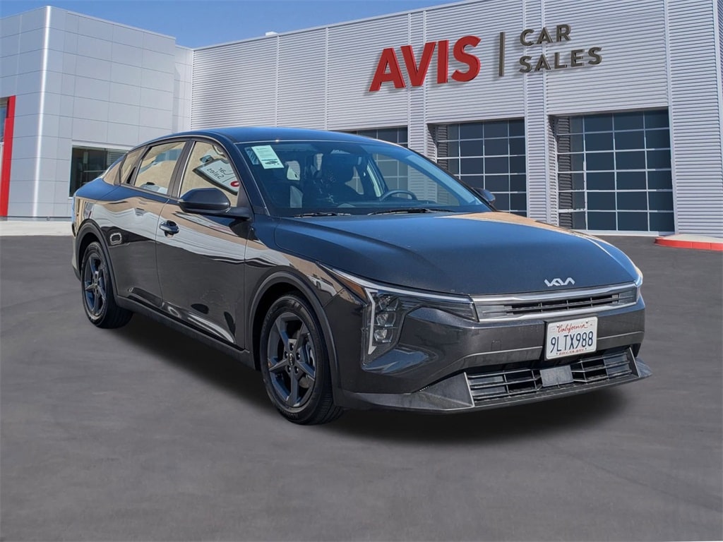Thumbnail: 2025 Kia K4 - 3