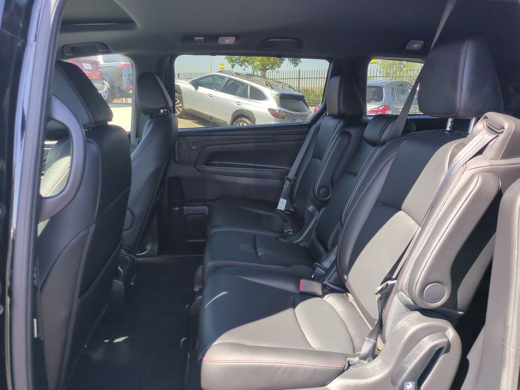 Thumbnail: 2025 Honda Odyssey - 25