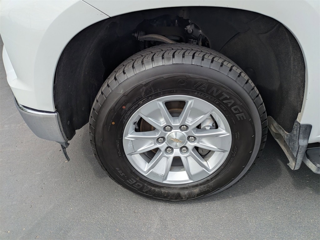 Thumbnail: 2024 Chevrolet Silverado 1500 - 13