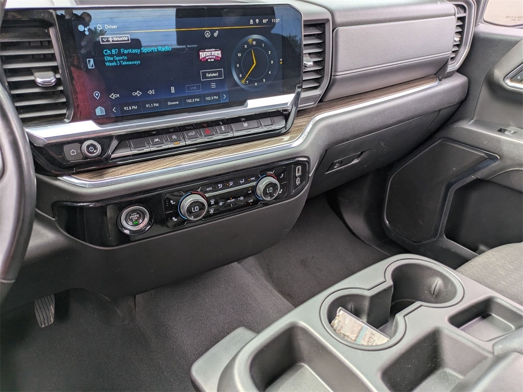 Thumbnail: 2024 Chevrolet Silverado 1500 - 19