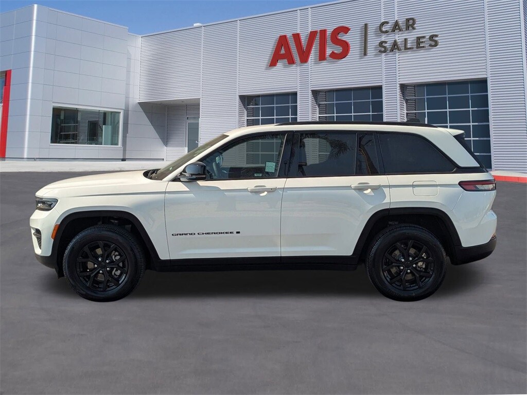 Thumbnail: 2024 Jeep Grand Cherokee - 8